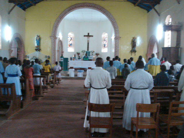 Mass at Bunena Church, Bukoba, Tanzania, 2008