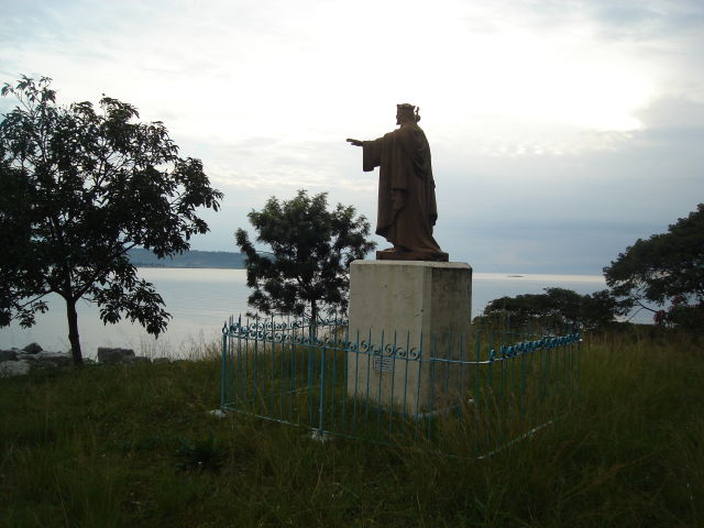 Statue by Bunena Church, Bukoba, Tanzania, 2008