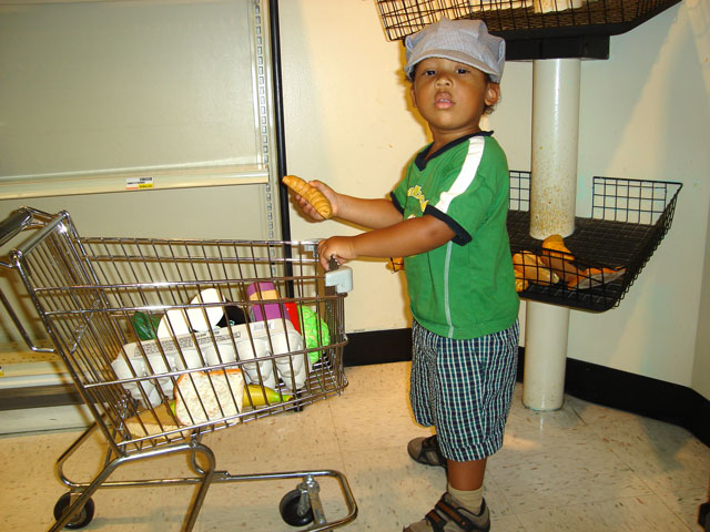 Joachim with shopping cart, Children's Museum, Denver, Colorado, 2007